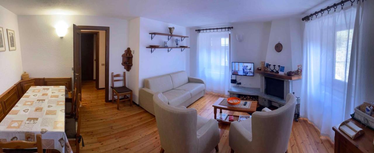 Ferienwohnung Casa Ornella Courmayeur Exterior foto